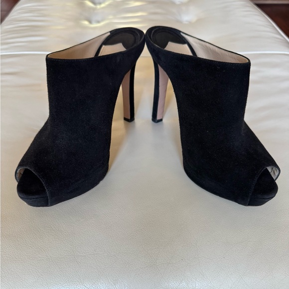 Prada Black High-Heeled Mules Sleek Peep-Toe Design - Picture 1 of 8
